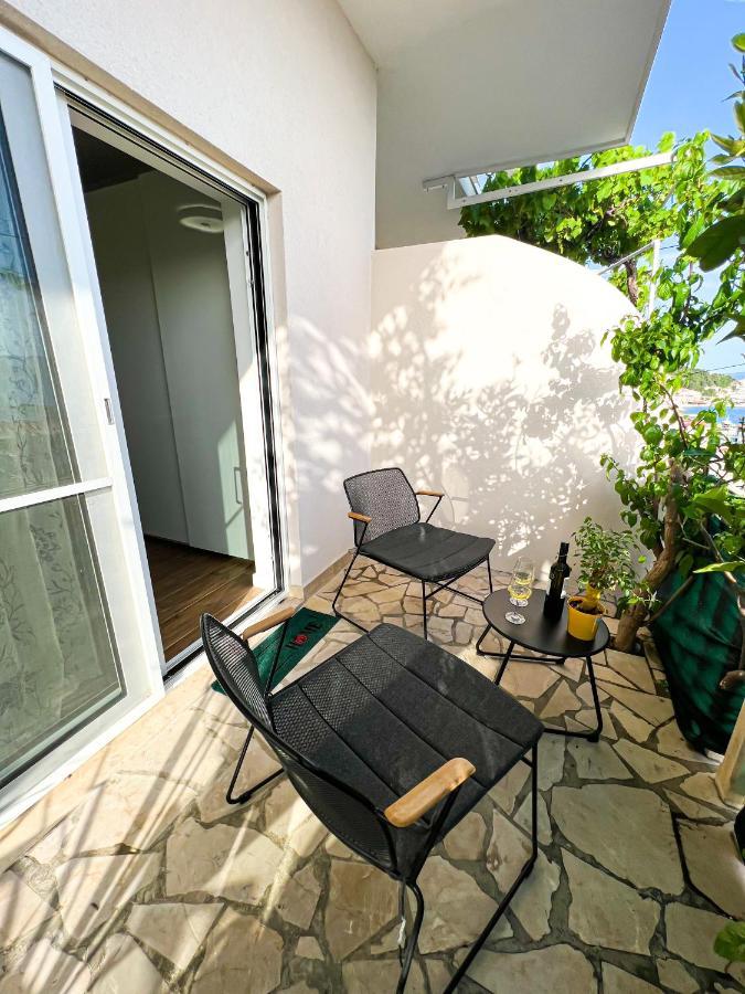 San-Studio Apartment Дуги Рат Екстериор снимка
